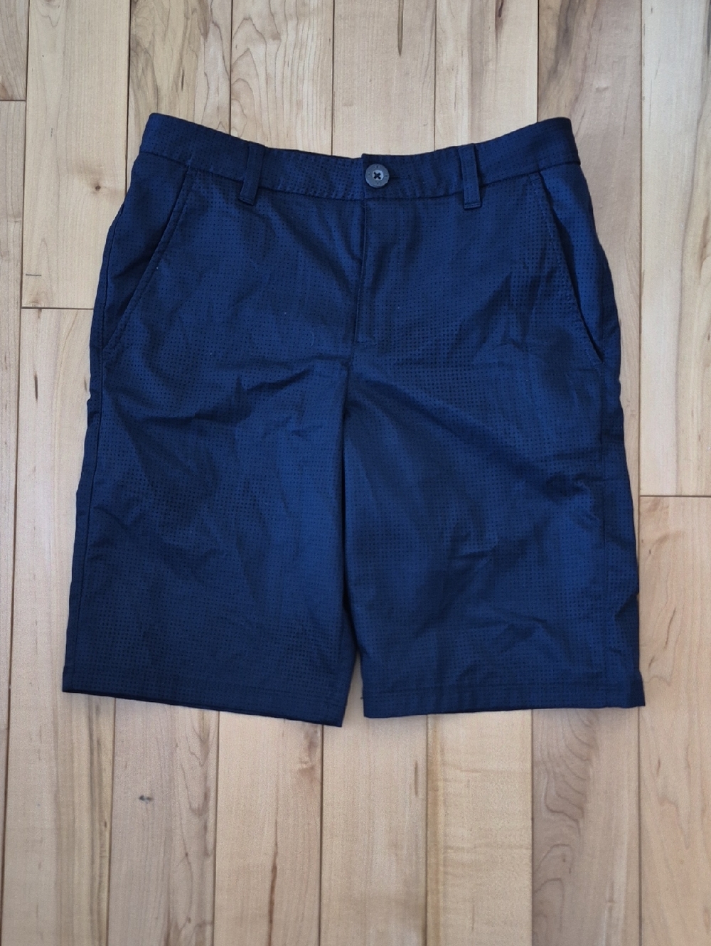 Boys Size 14 Under Armour Navy Shorts